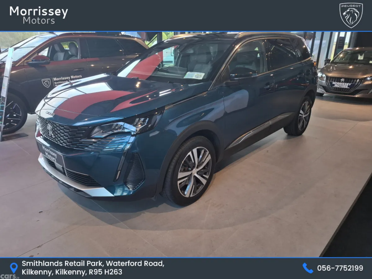 Peugeot 5008 MPV, Diesel, 2023, Blue