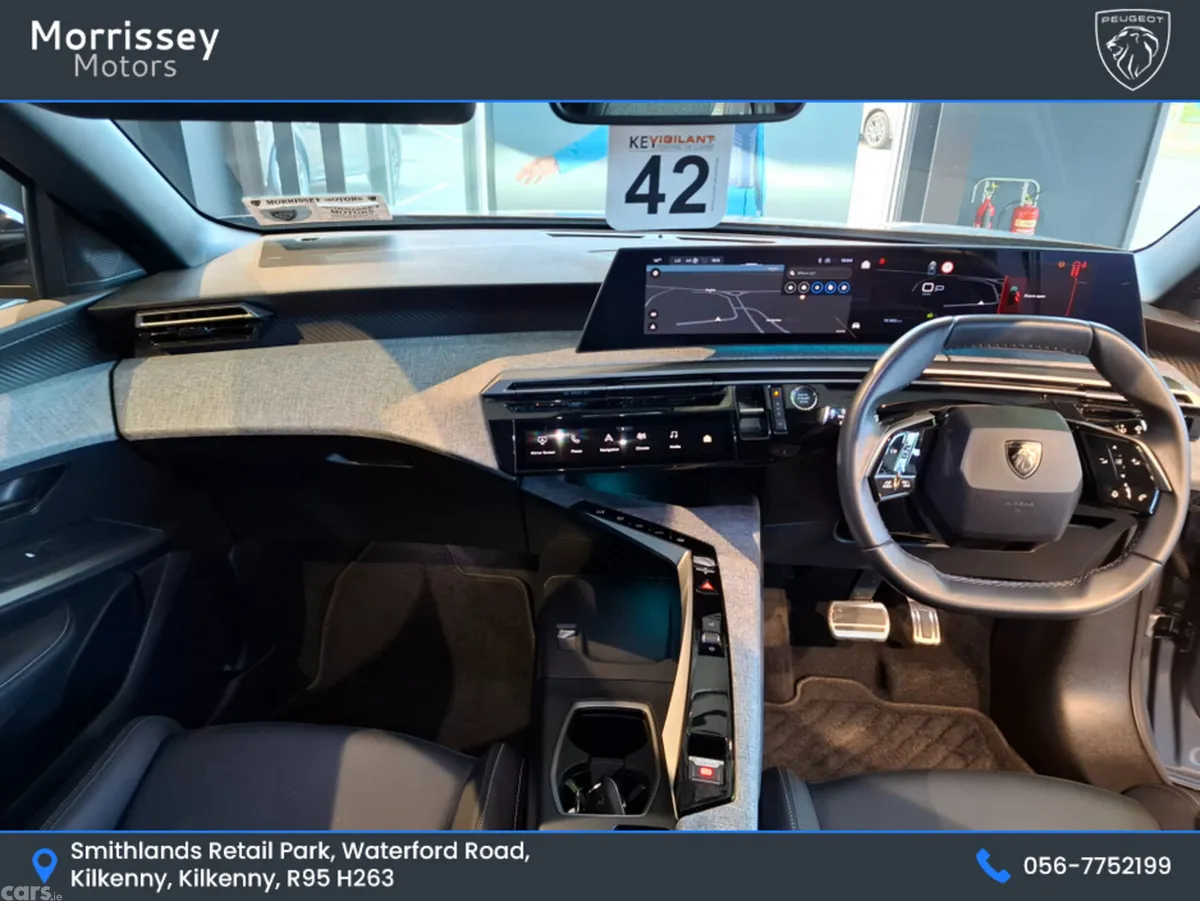Peugeot 5008 MPV, Petrol Hybrid, 2025, Grey