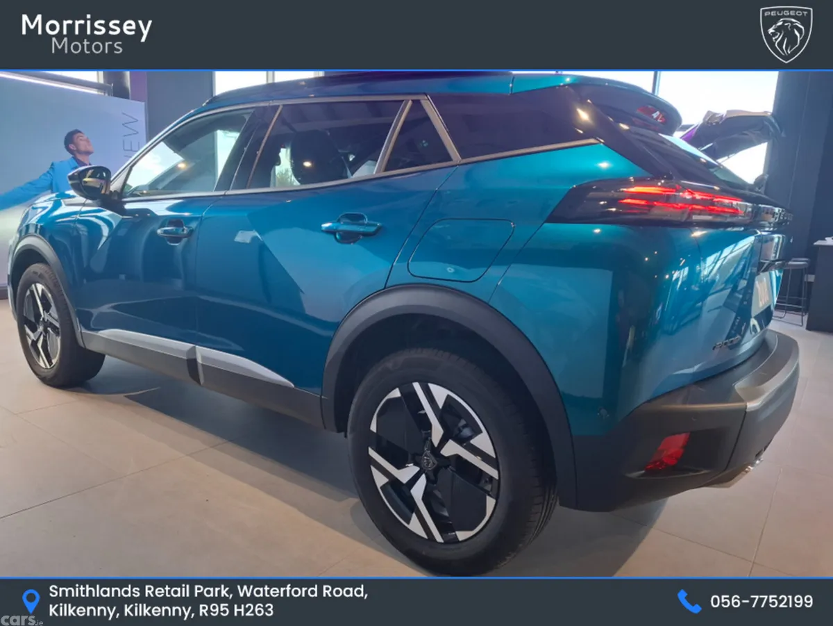 Peugeot 2008 SUV, Petrol Hybrid, 2026, Blue