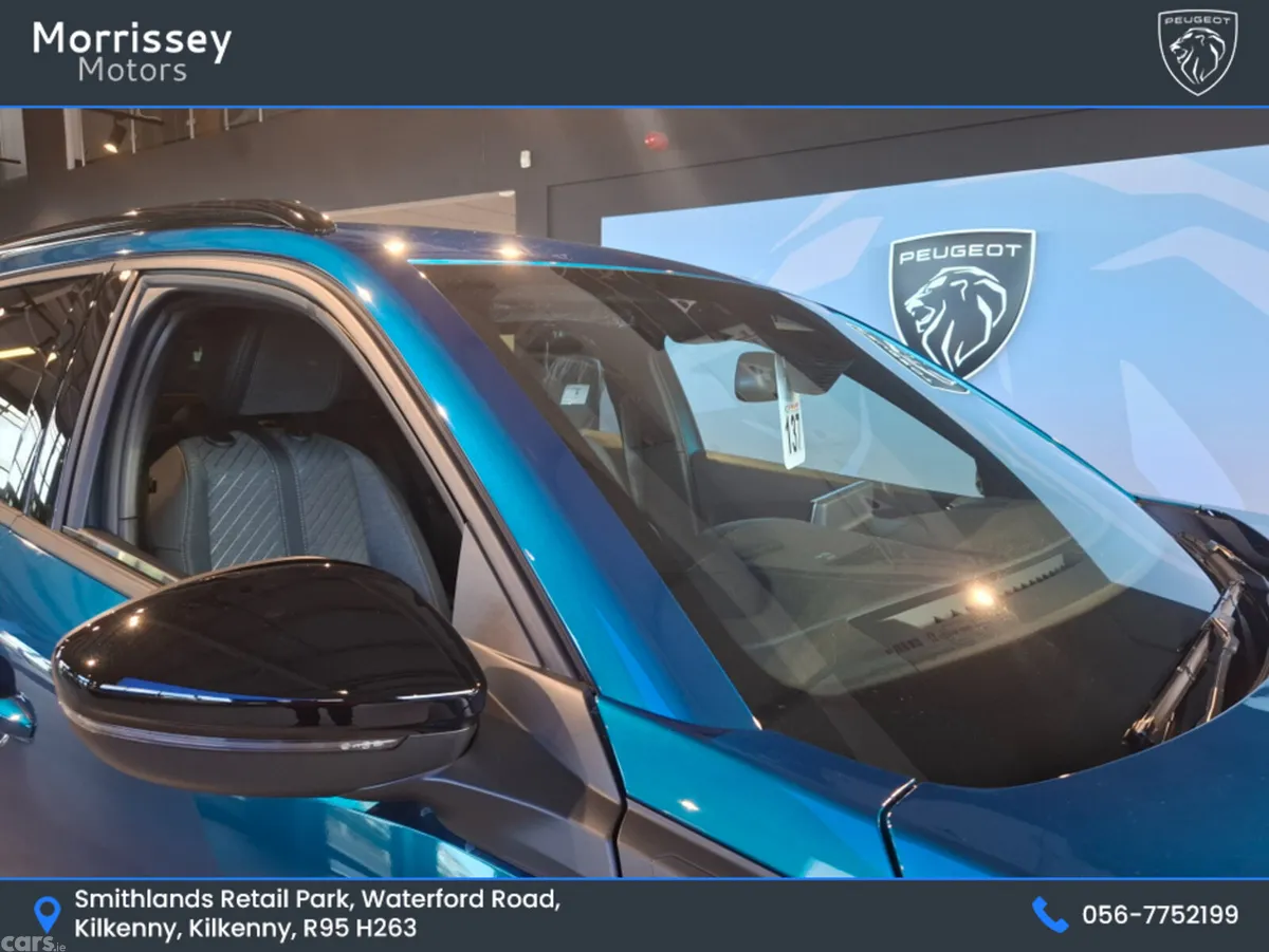 Peugeot 2008 SUV, Petrol Hybrid, 2026, Blue