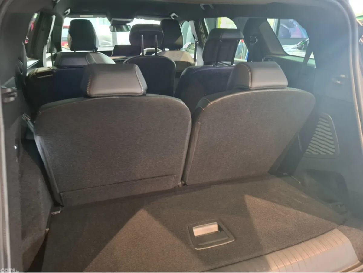 Peugeot 5008 MPV, Petrol Hybrid, 2026, Grey