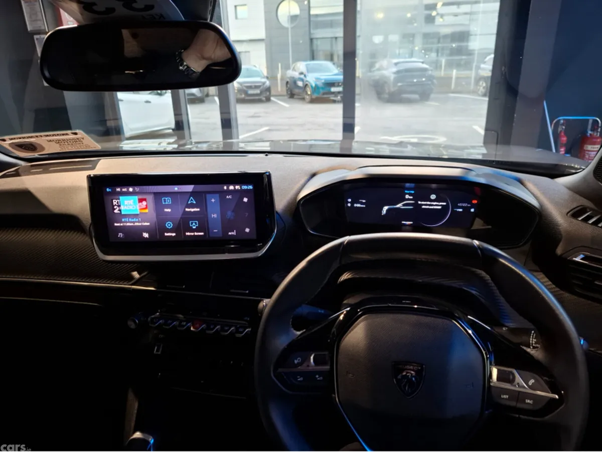 Peugeot 2008 MPV, Petrol, 2024, Grey