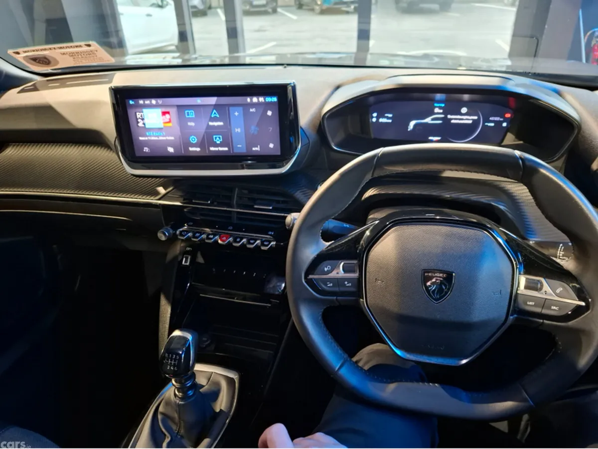 Peugeot 2008 MPV, Petrol, 2024, Grey