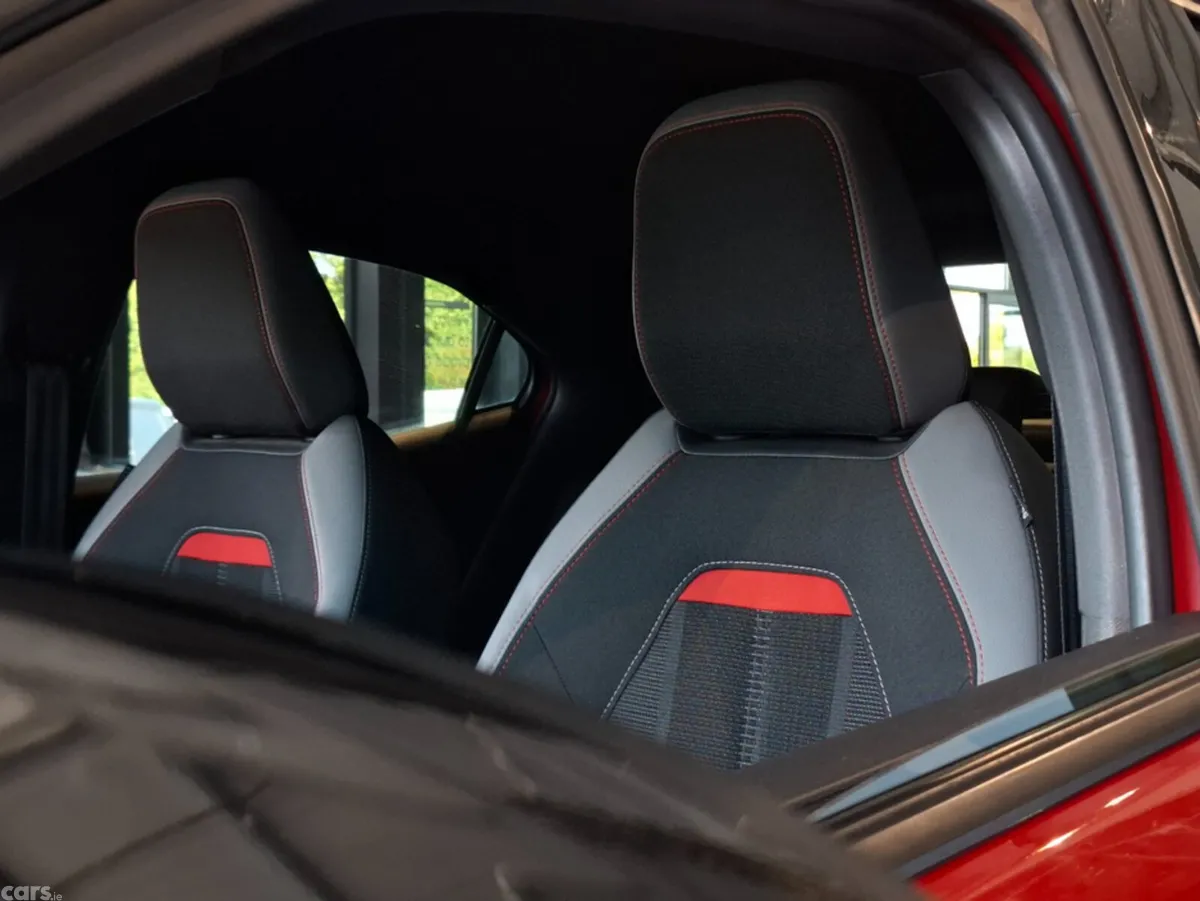 Opel Mokka MPV, Diesel, 2022, Red