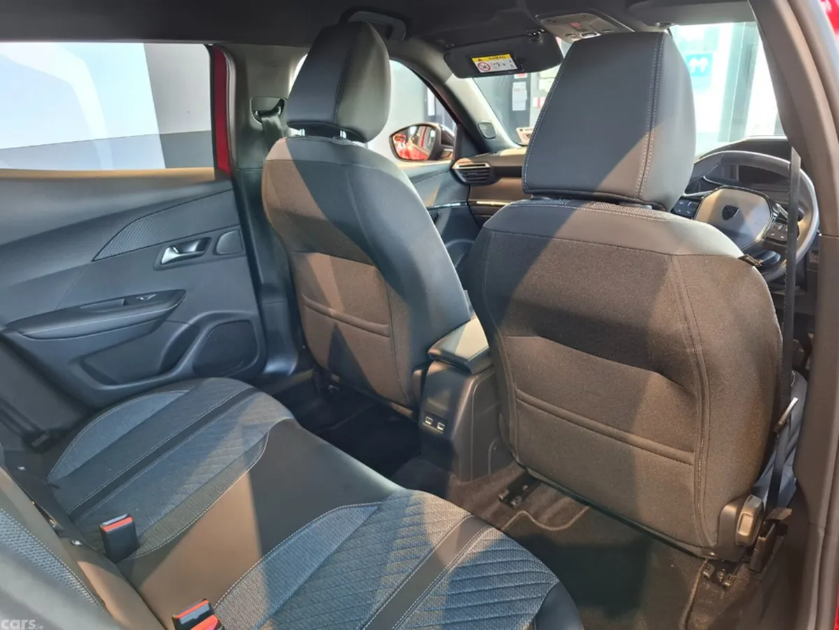 Peugeot 2008 MPV, Petrol, 2024, Red