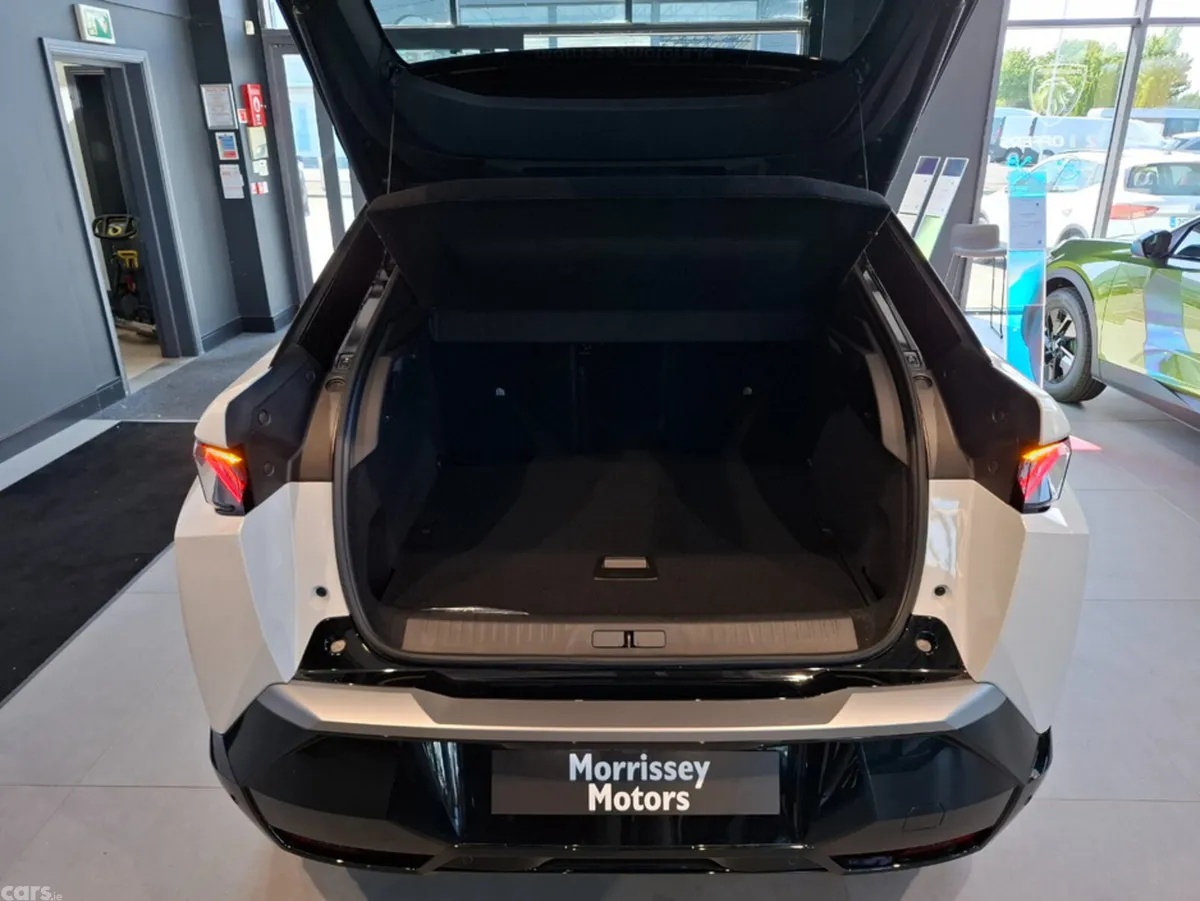 Peugeot 3008 SUV, Electric, 2026, White