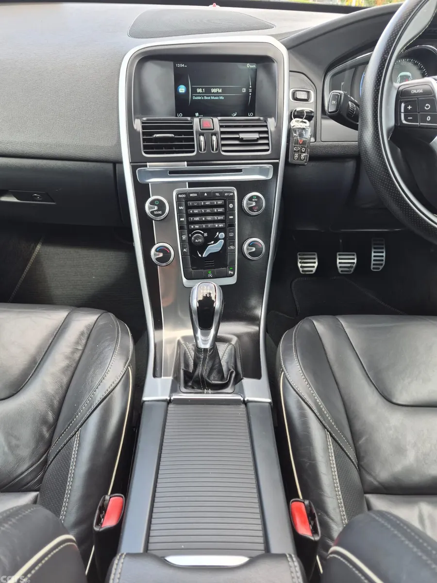 Volvo XC60 SUV, Diesel, 2015, Grey