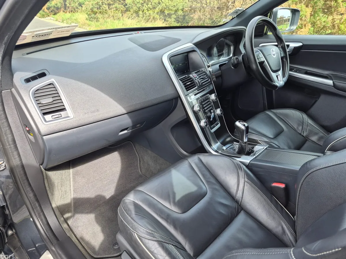 Volvo XC60 SUV, Diesel, 2015, Grey