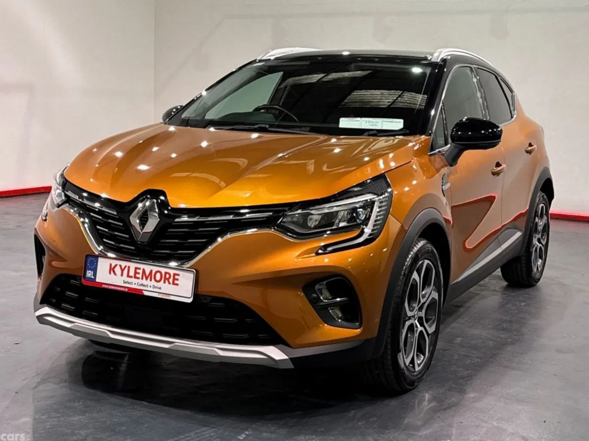 Renault Captur Hatchback, Petrol, 2022, Orange