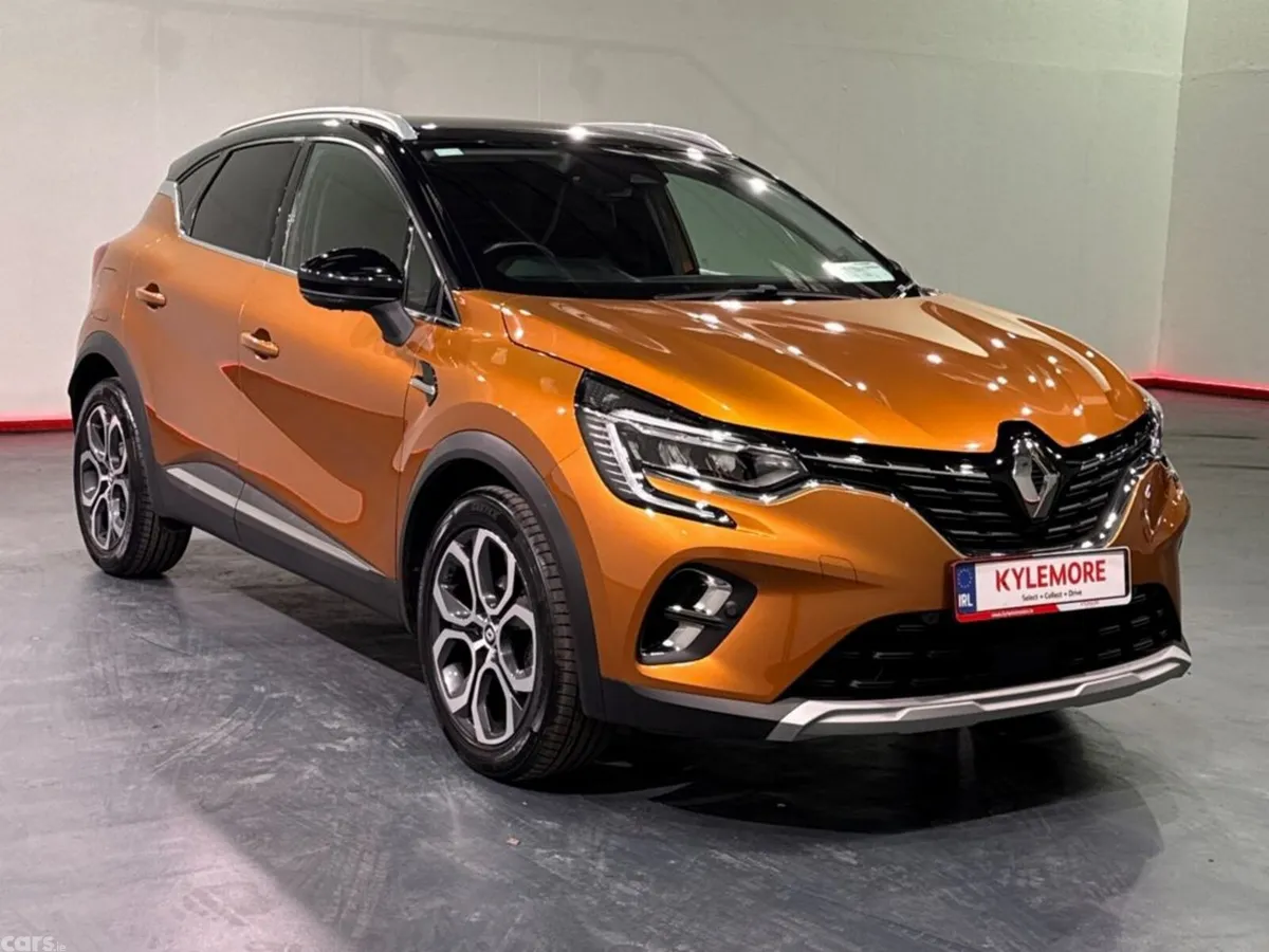 Renault Captur Hatchback, Petrol, 2022, Orange