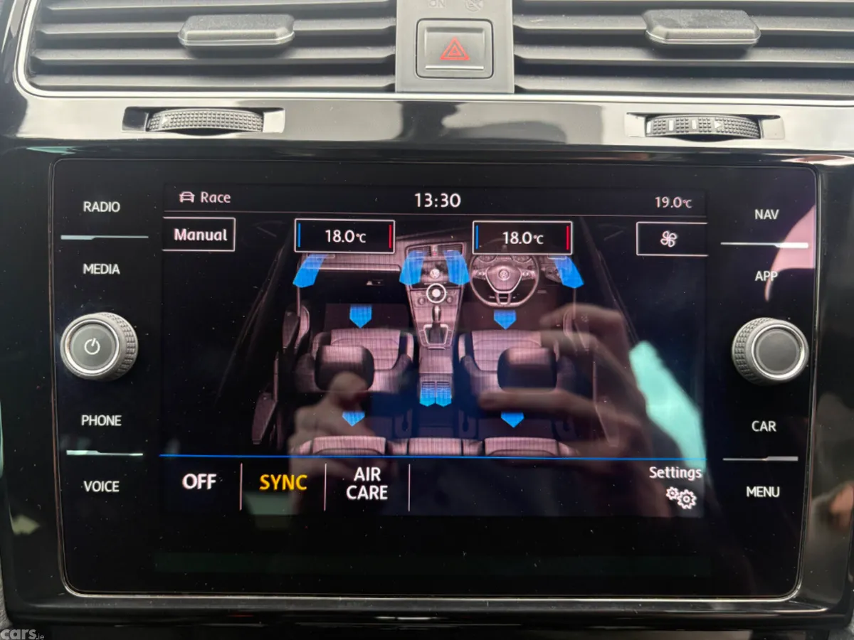 Volkswagen Golf Estate, Petrol, 2017, White