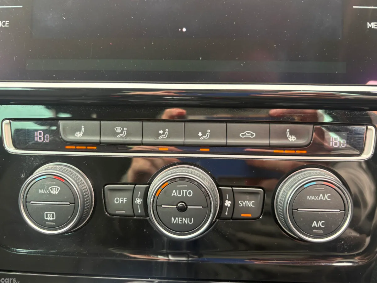 Volkswagen Golf Estate, Petrol, 2017, White