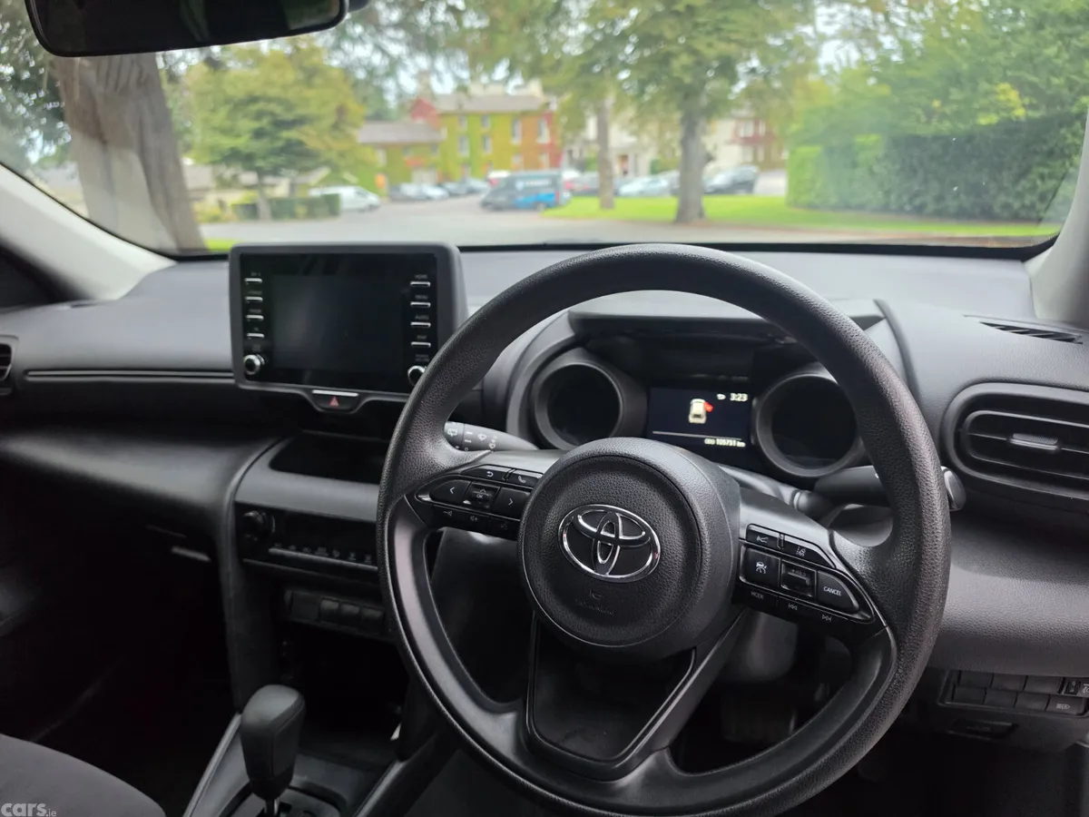 Toyota Yaris Cross Estate, Petrol Hybrid, 2021, Beige