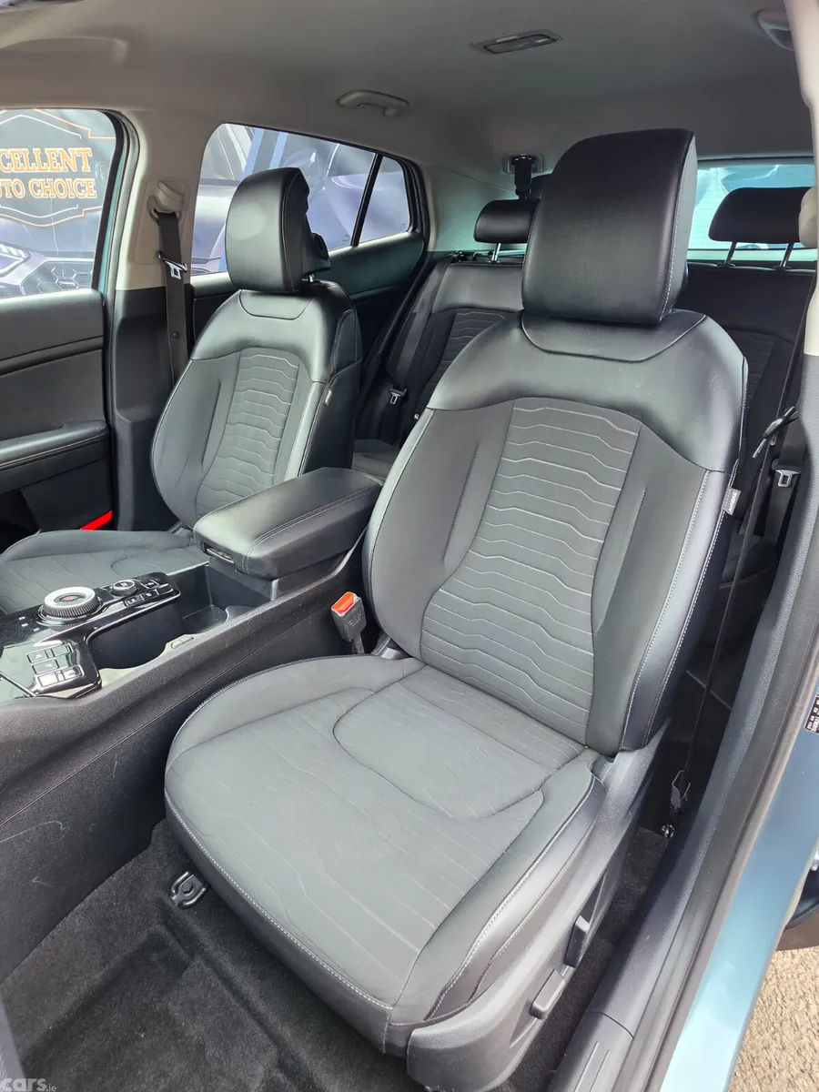 Kia Sportage SUV, Diesel Hybrid, 2022, Grey