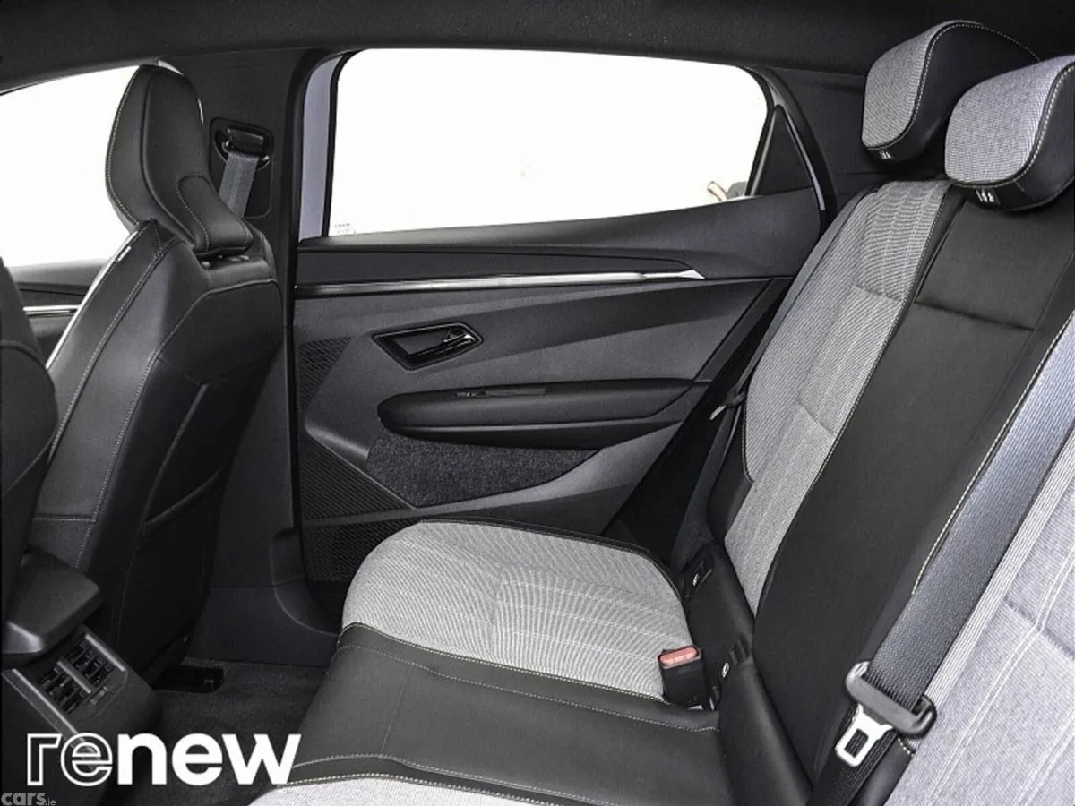 Renault Megane E-Tech SUV, Electric, 2025, Black