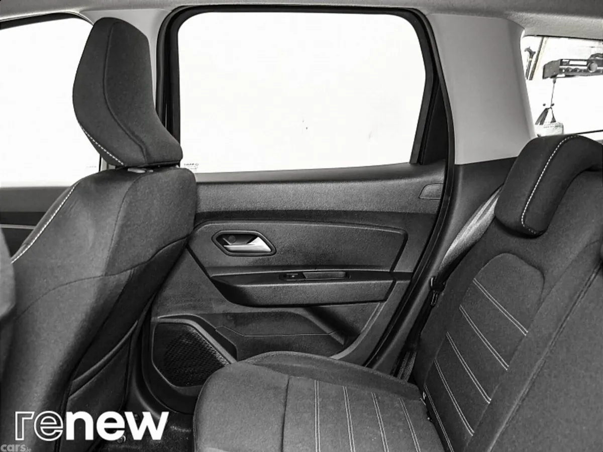 Dacia Duster SUV, Petrol, 2023, Grey