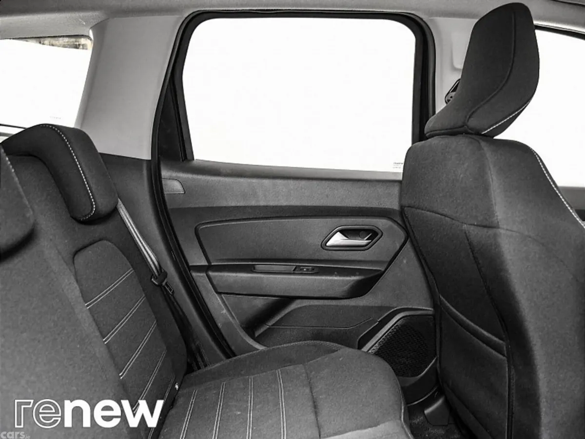 Dacia Duster SUV, Petrol, 2023, Grey