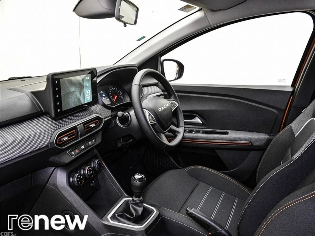 Dacia Sandero Stepway SUV, Petrol, 2023, Orange