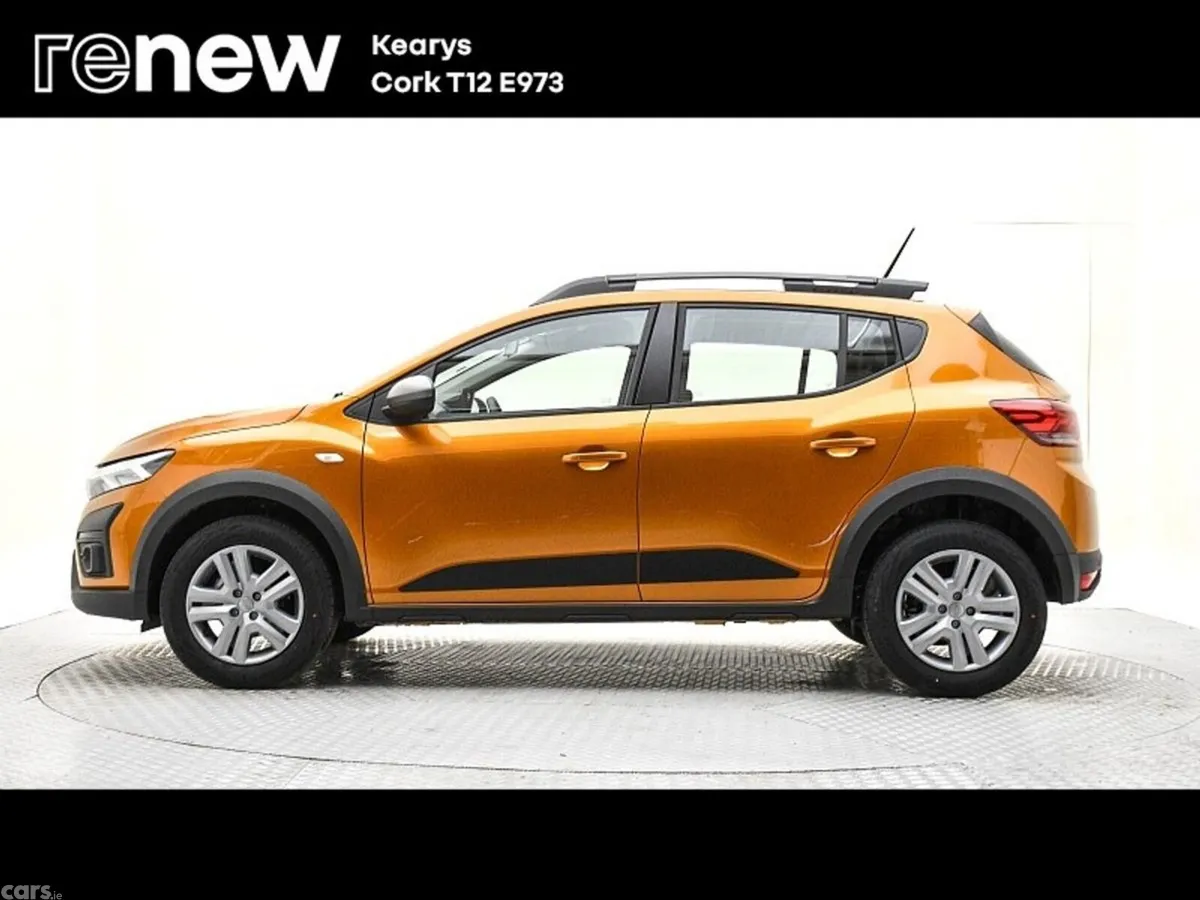Dacia Sandero Stepway SUV, Petrol, 2023, Orange