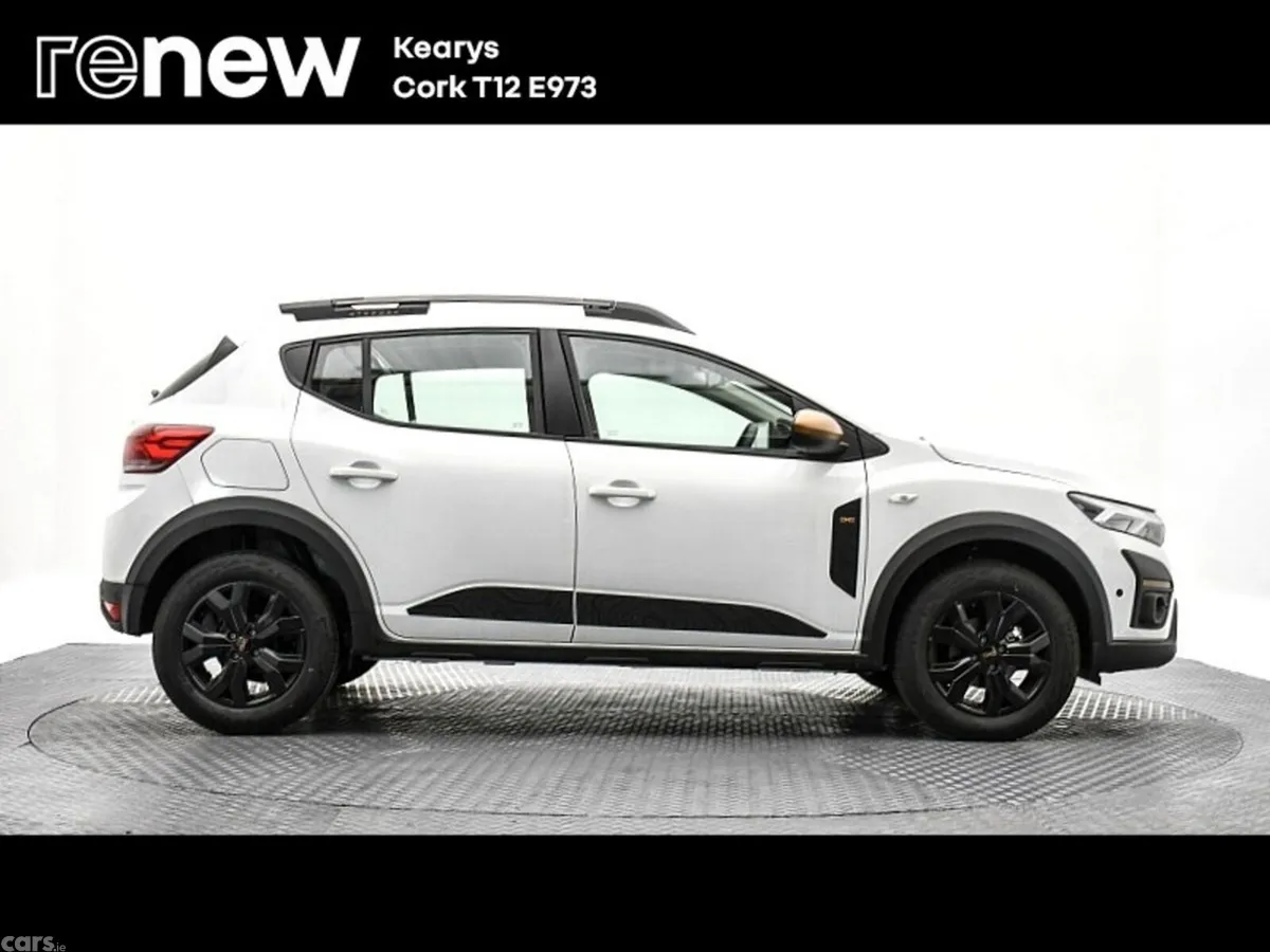 Dacia Sandero Stepway SUV, Petrol, 2024, White
