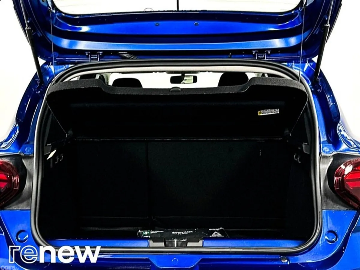Dacia Sandero Hatchback, Petrol, 2023, Blue