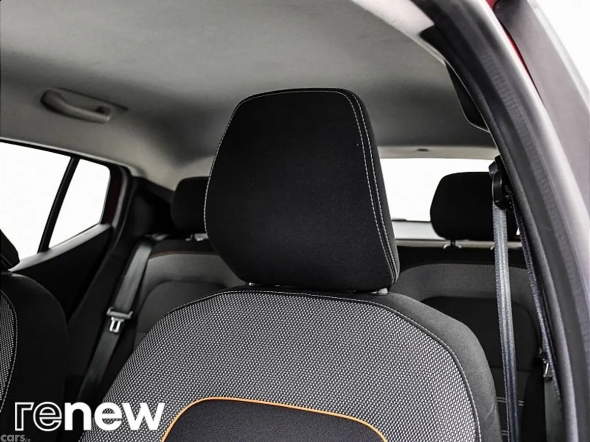 Dacia Sandero Stepway SUV, Petrol Gas, 2022, Red