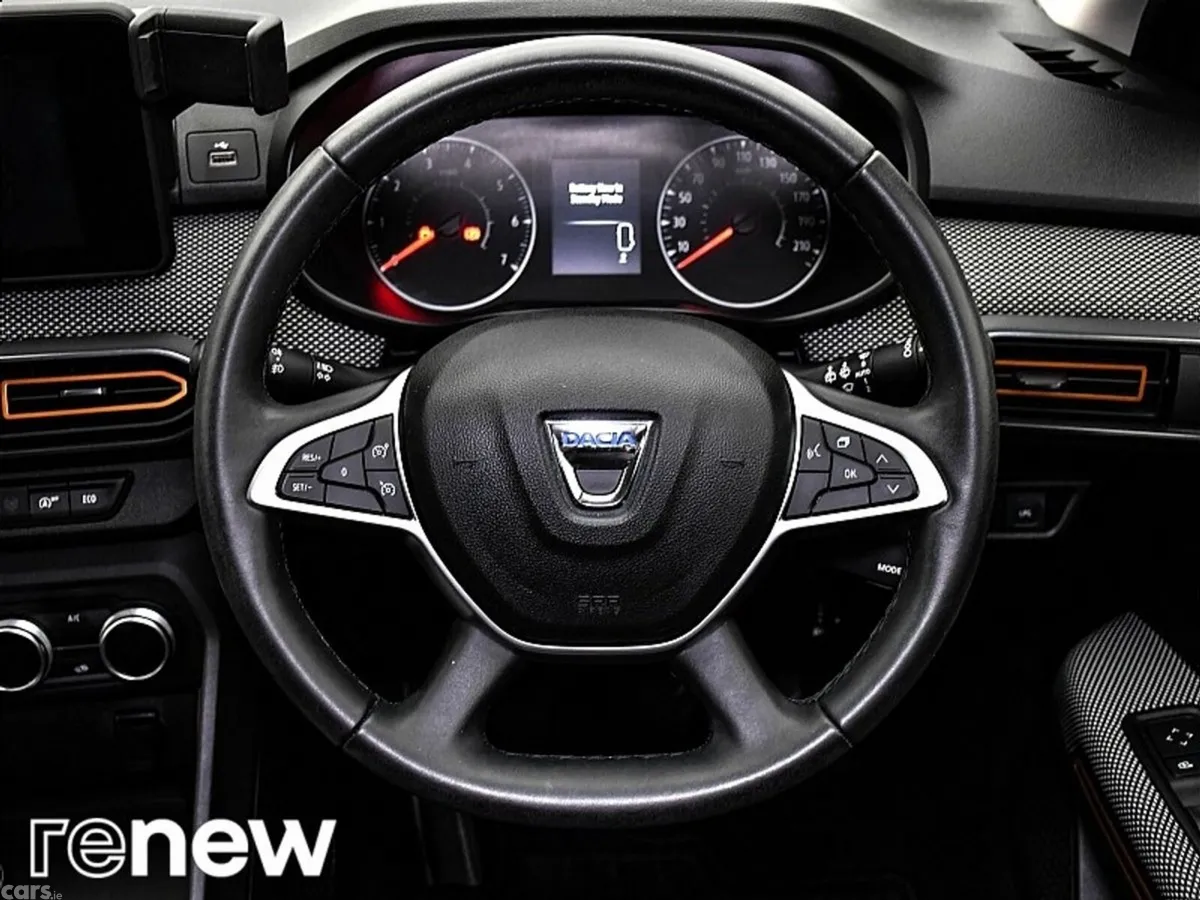 Dacia Sandero Stepway SUV, Petrol Gas, 2022, Red
