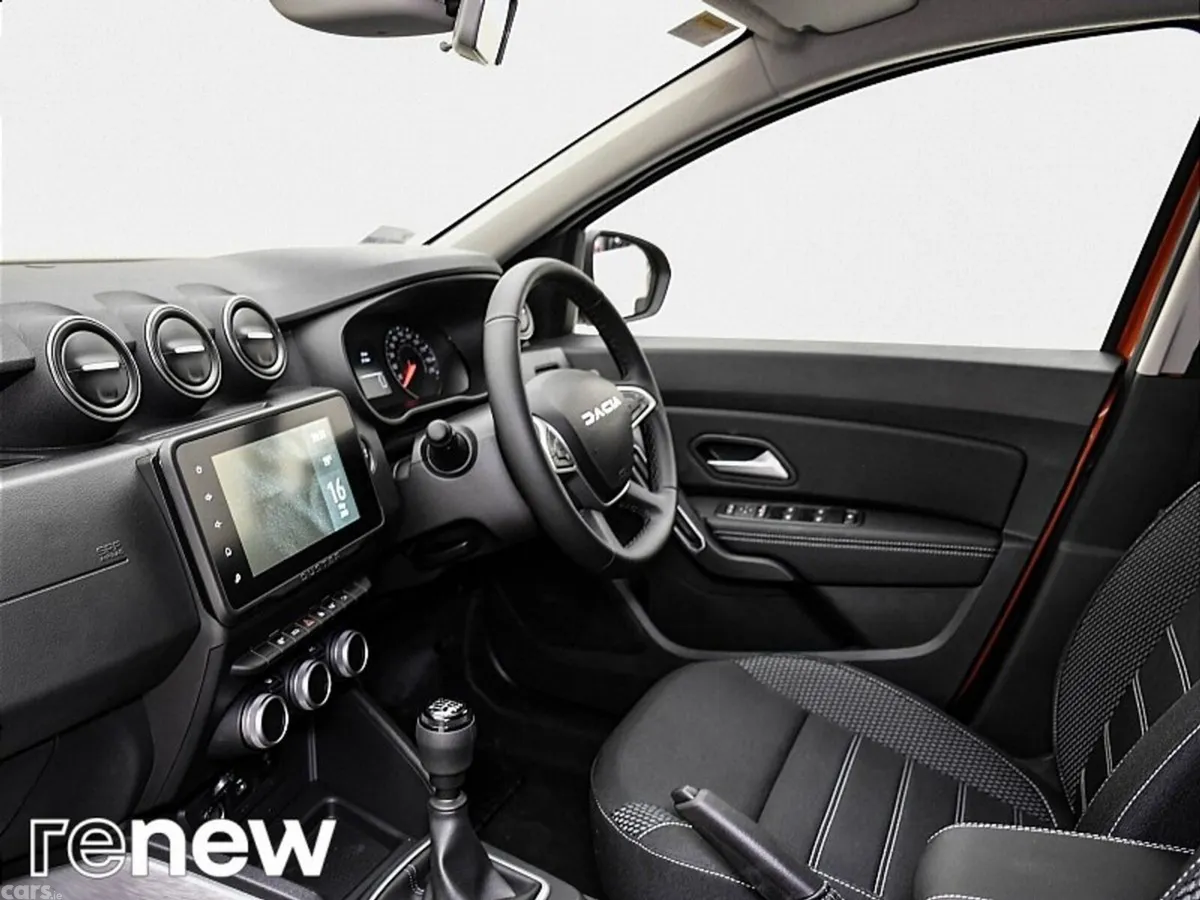 Dacia Duster SUV, Petrol, 2023, Orange