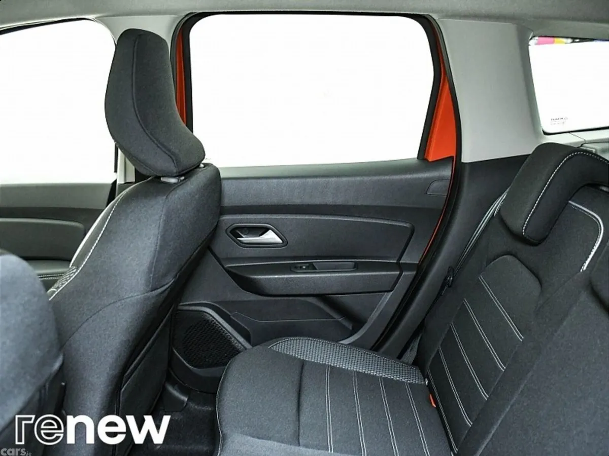 Dacia Duster SUV, Petrol, 2023, Orange