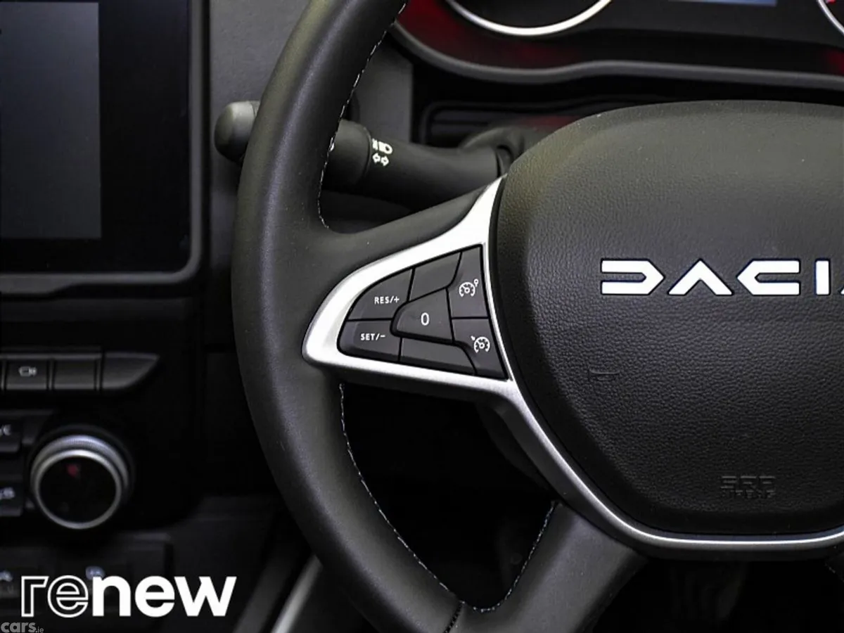 Dacia Duster SUV, Petrol, 2023, Orange