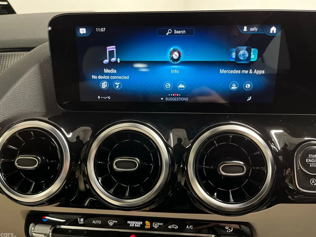 Mercedes-Benz GLA SUV, Diesel, 2022, Grey