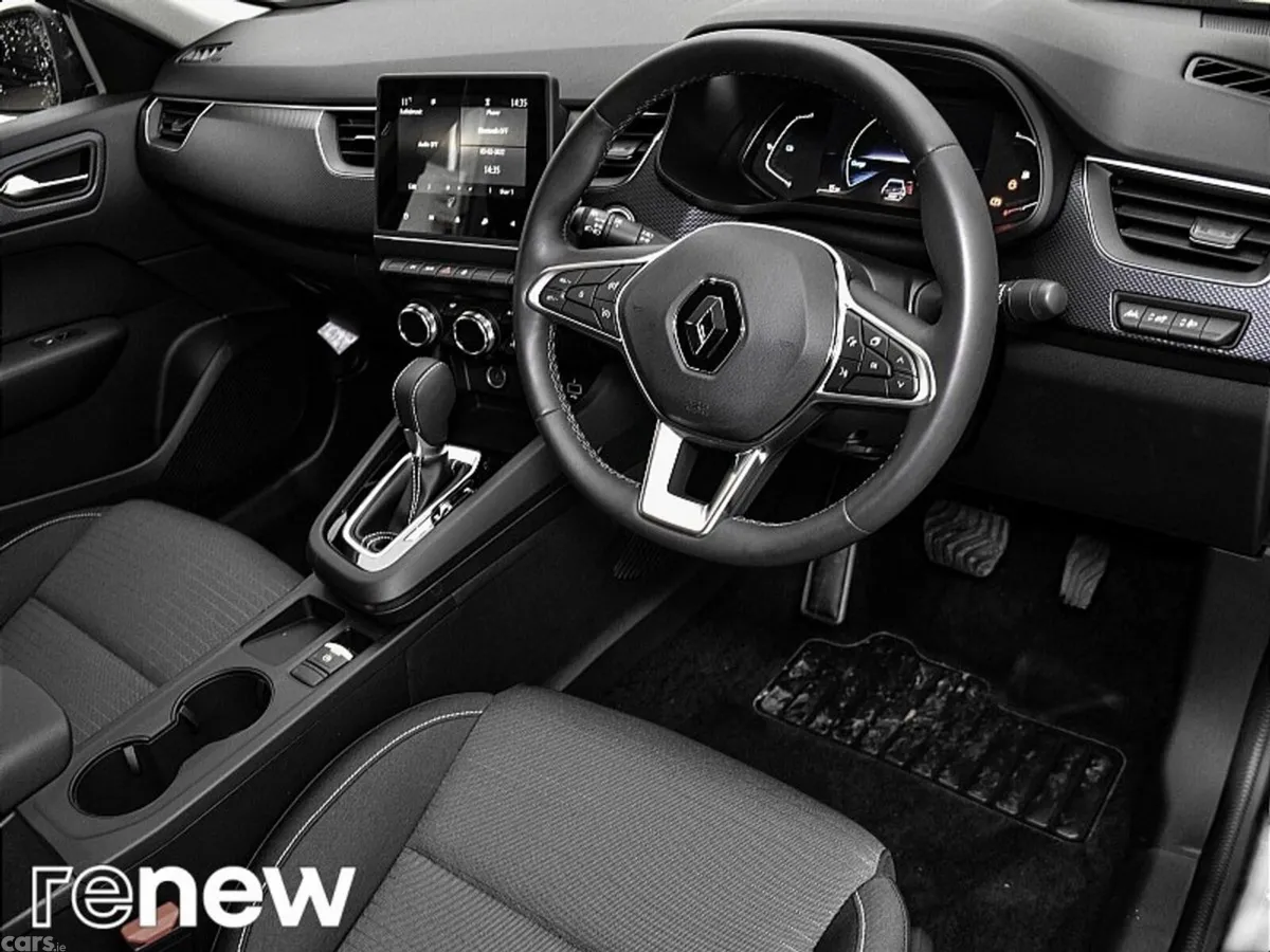 Renault Arkana SUV, Petrol, 2024, White