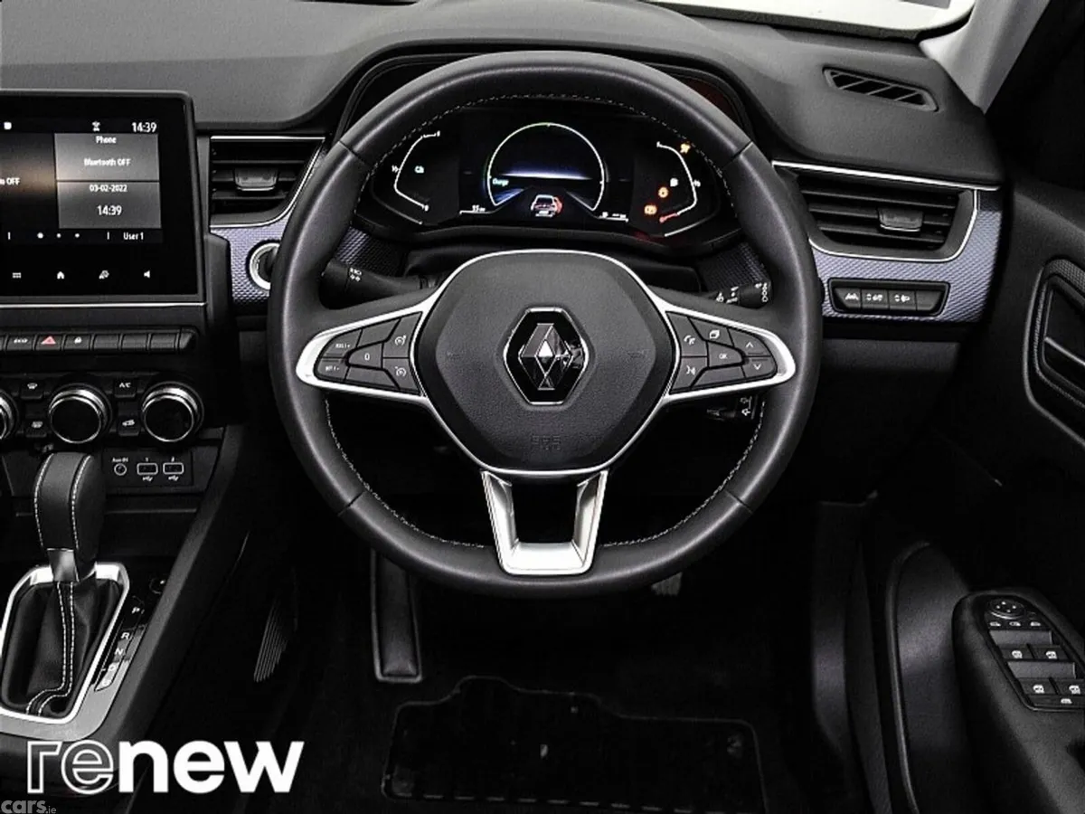 Renault Arkana SUV, Petrol, 2024, White