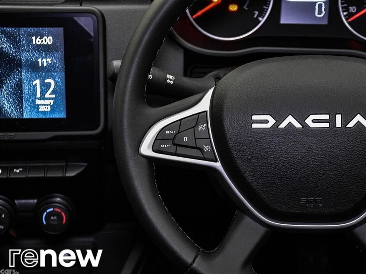 Dacia Duster SUV, Diesel, 2023, Blue