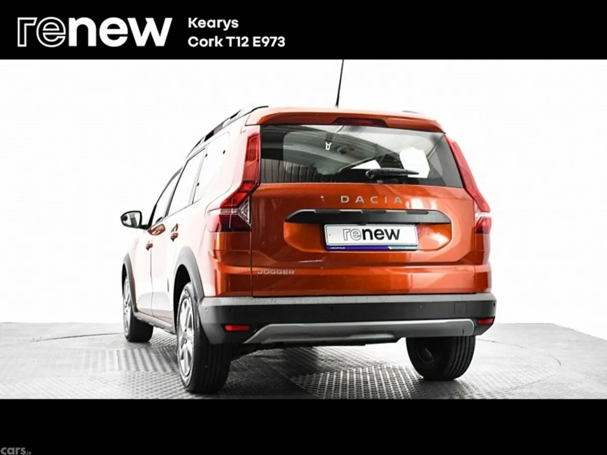 Dacia Jogger SUV, Petrol, 2023, Brown