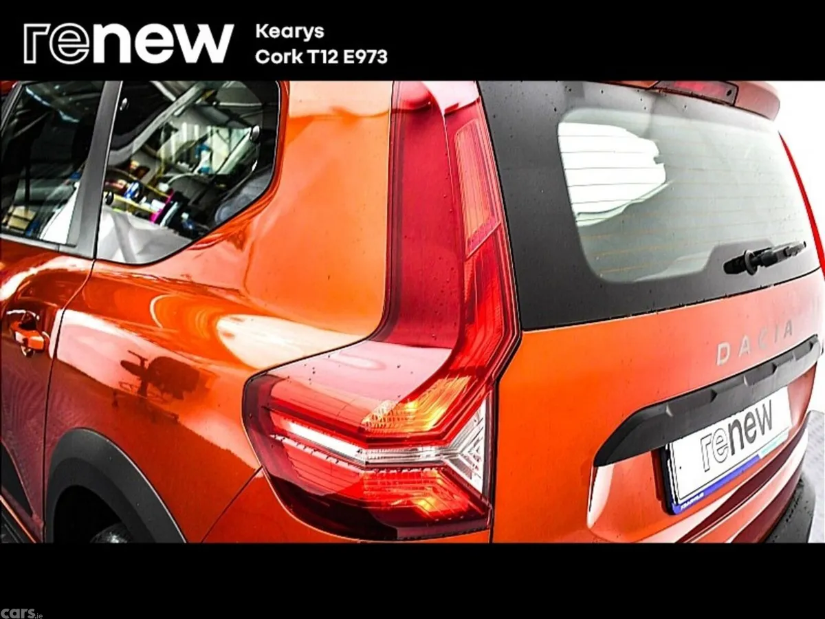 Dacia Jogger SUV, Petrol, 2023, Brown