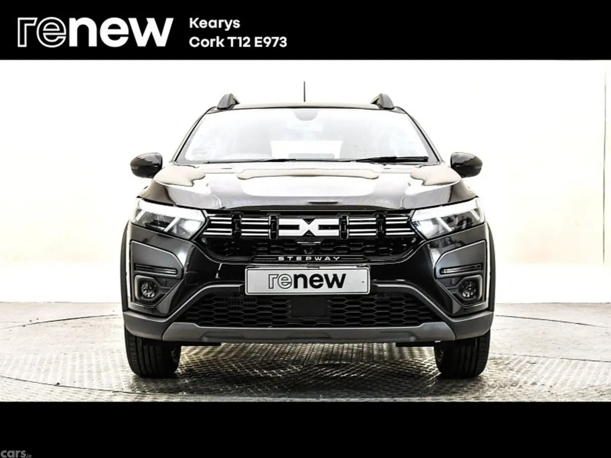Dacia Sandero Stepway SUV, Petrol, 2024, Black