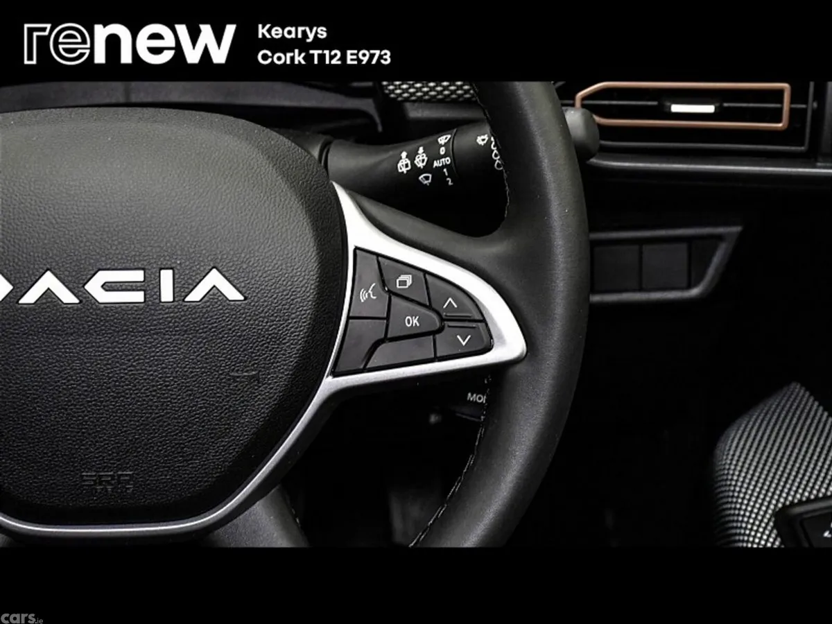 Dacia Sandero Stepway SUV, Petrol, 2024, Black