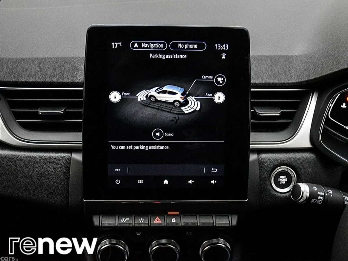 Renault Captur SUV, Petrol, 2022, Silver
