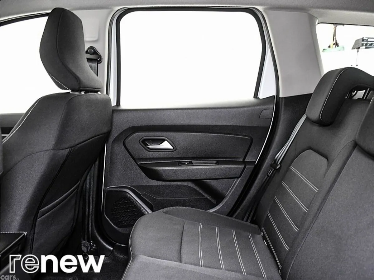 Dacia Duster SUV, Petrol, 2022, White