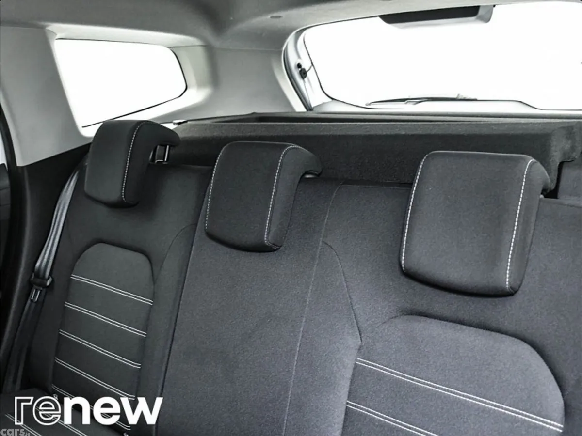 Dacia Duster SUV, Petrol, 2022, White
