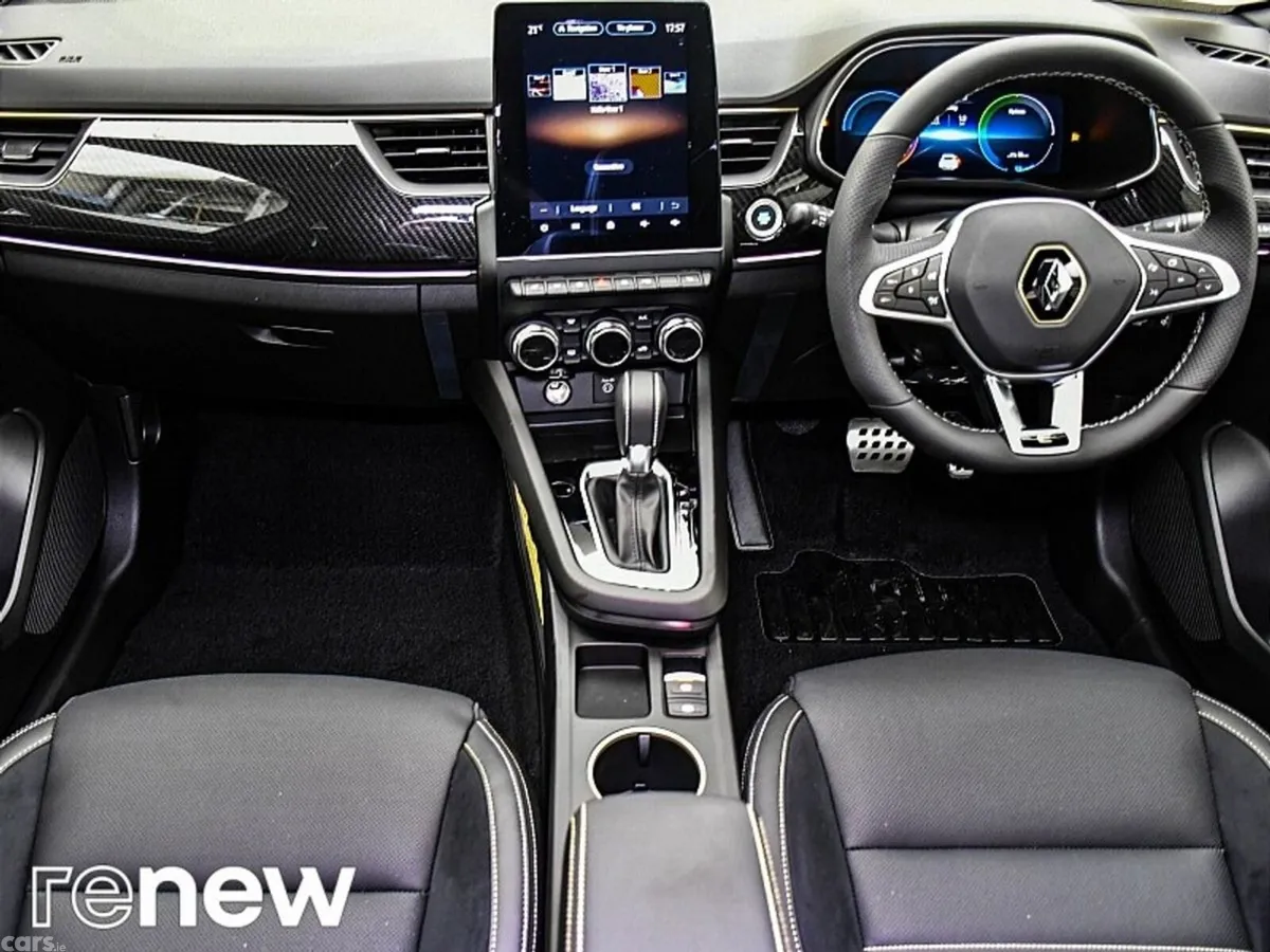 Renault Arkana SUV, Petrol Hybrid, 2023, White