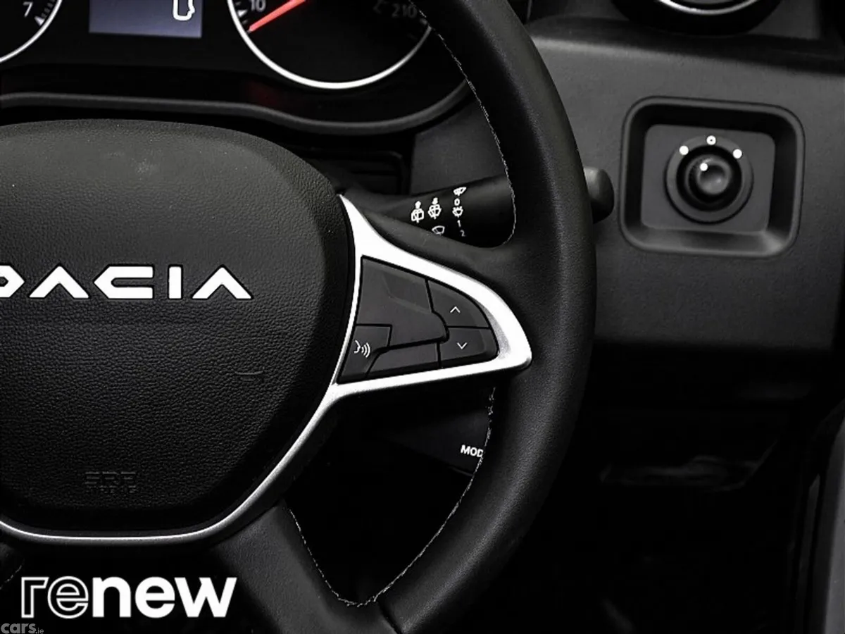 Dacia Duster SUV, Diesel, 2024, White