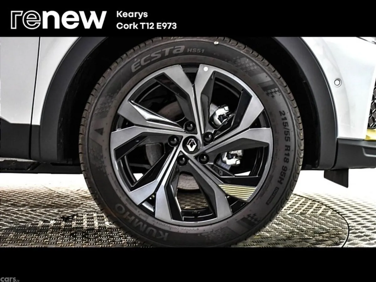 Renault Arkana SUV, Petrol Hybrid, 2023, White