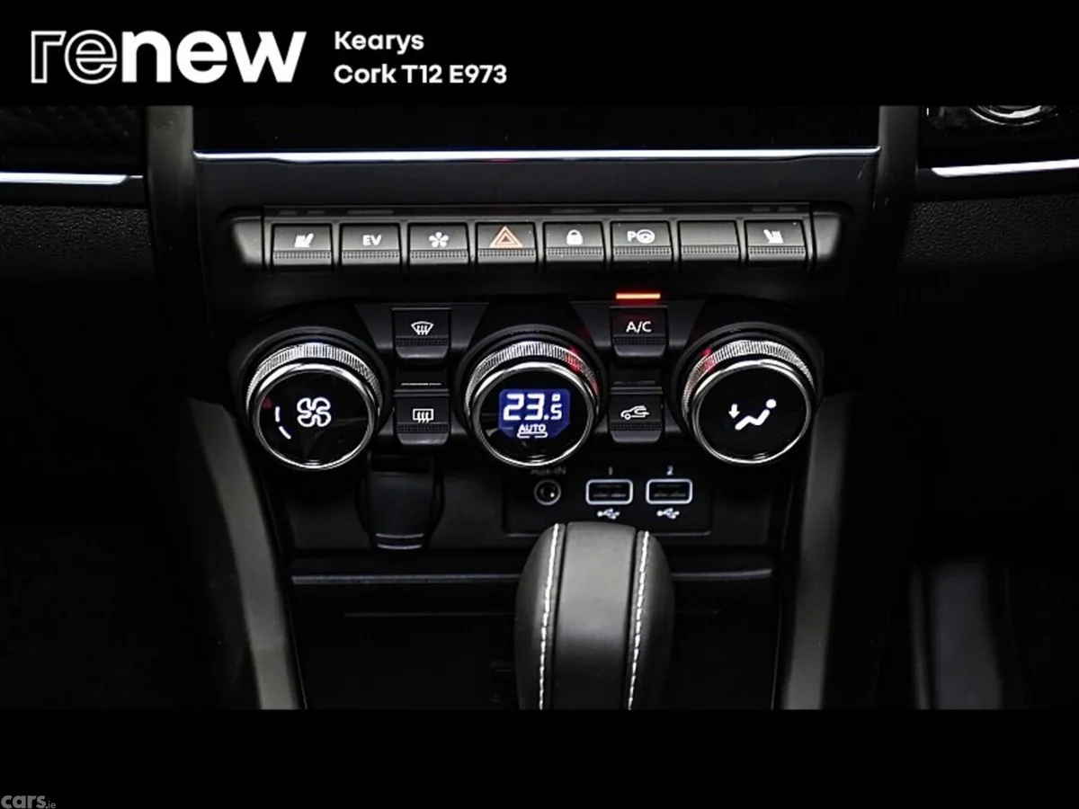 Renault Arkana SUV, Petrol Hybrid, 2023, White