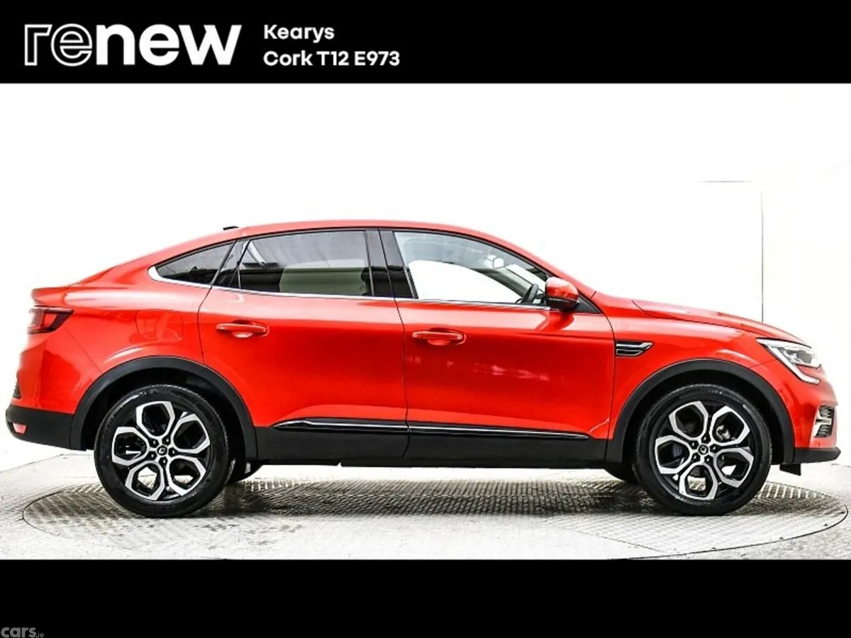 Renault Arkana SUV, Petrol Hybrid, 2022, Red