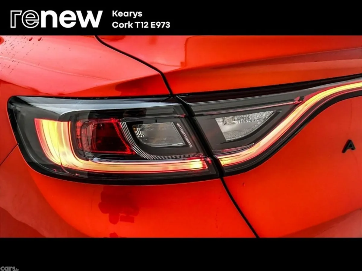 Renault Arkana SUV, Petrol, 2024, Red