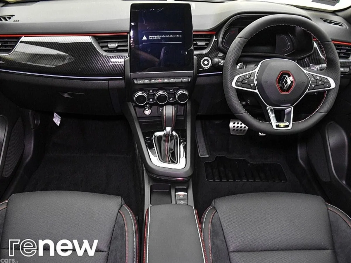 Renault Arkana SUV, Petrol, 2022, Red