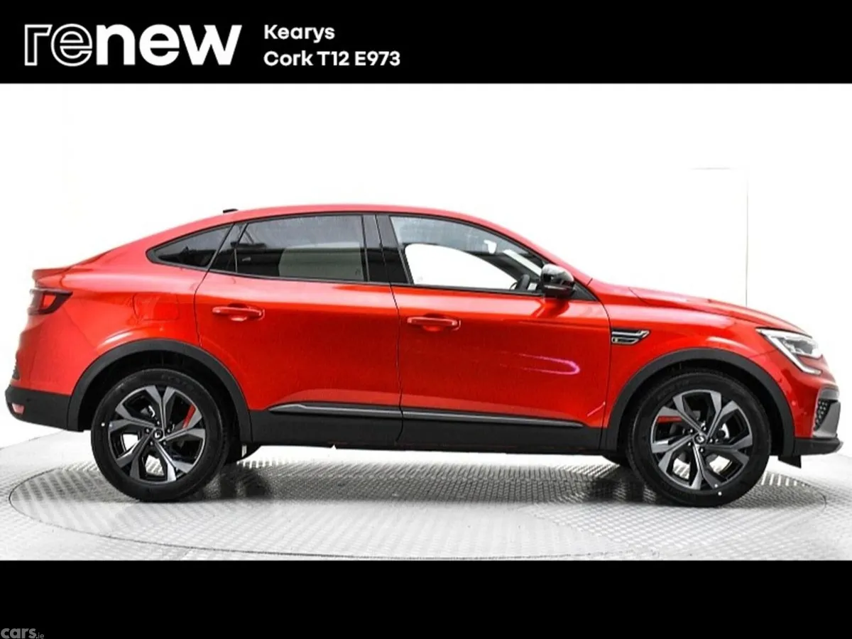 Renault Arkana SUV, Petrol, 2022, Red