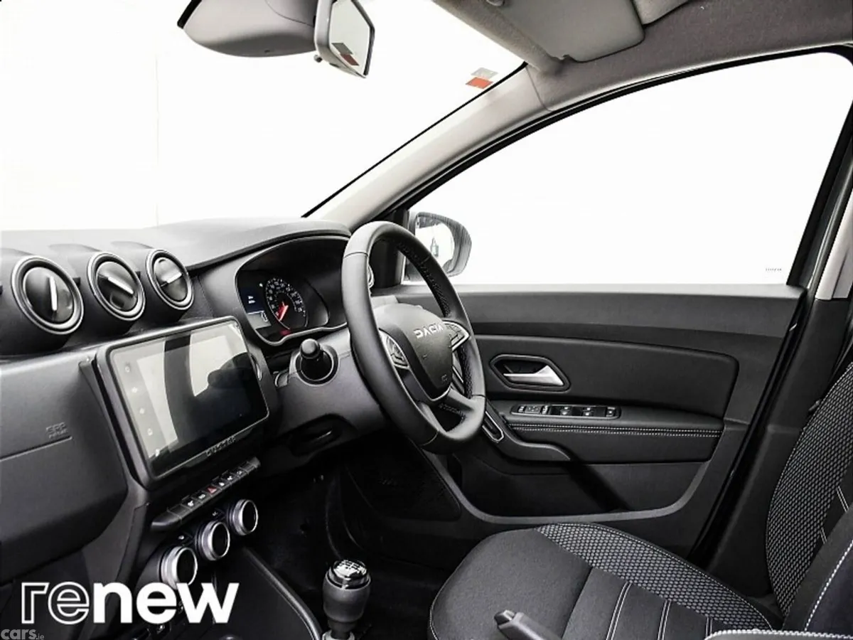 Dacia Duster SUV, Diesel, 2024, Grey
